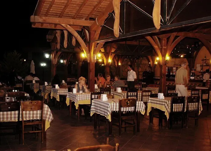 Club Pink Palace מלון אולודניץ