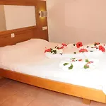 Club Pink Palace 3*