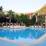 Club Pink Palace 호텔 올루데니스