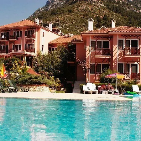 Club Pink Palace 3* Ölüdeniz