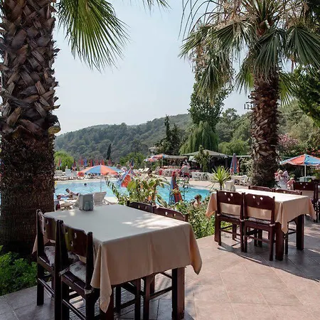 Club Pink Palace Hotell Öludeniz