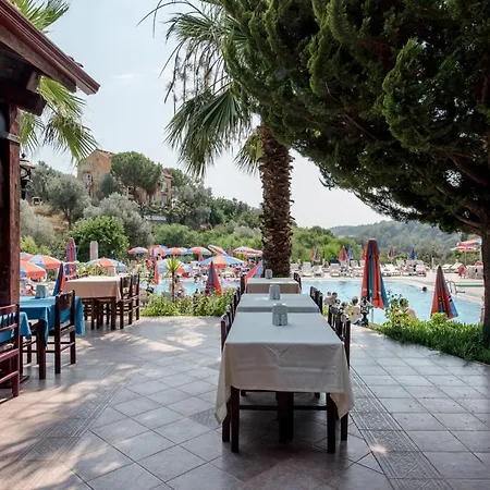 Club Pink Palace Hotell Öludeniz