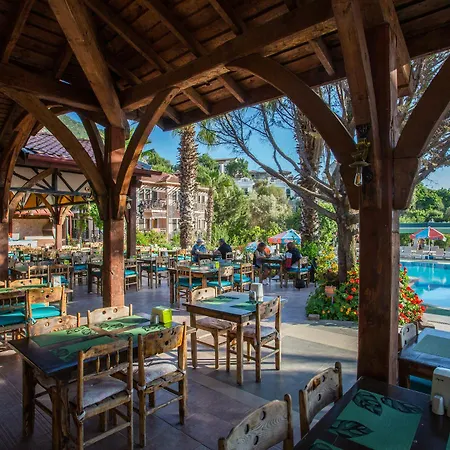 Club Pink Palace 3*