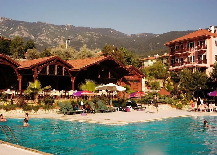 Hotell Club Pink Palace 3*