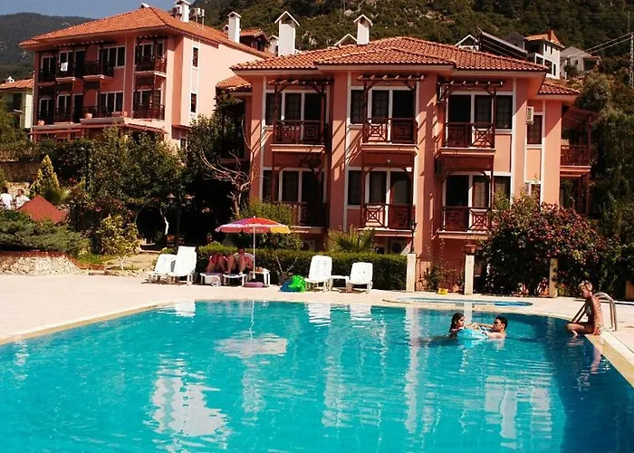 Club Pink Palace Hotell