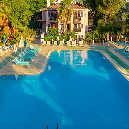 Club Pink Palace オルデニズ