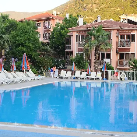 Club Pink Palace 3* Ölüdeniz