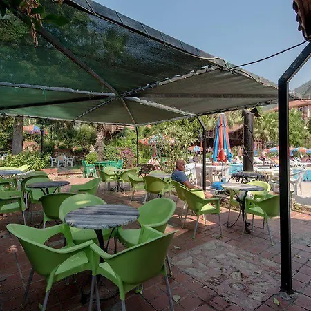 Club Pink Palace 3*