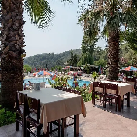 Club Pink Palace Hotel Oludeniz