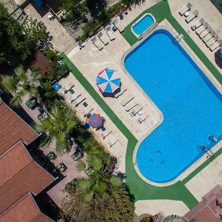 ホテル Club Pink Palace