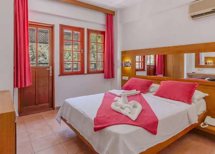 Club Pink Palace Oludeniz