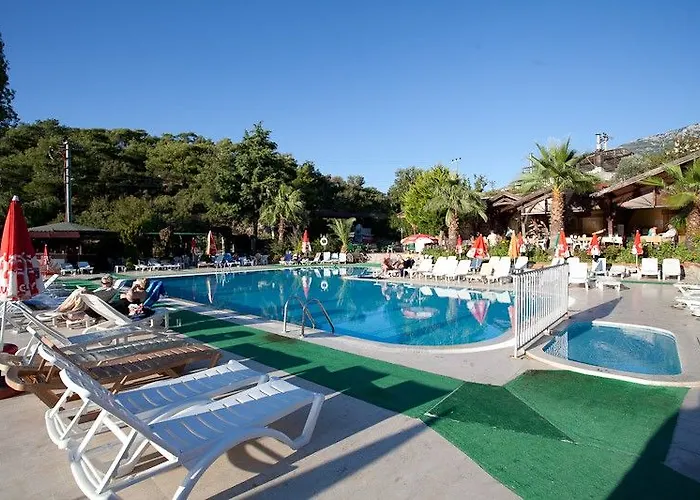 Club Pink Palace 3*
