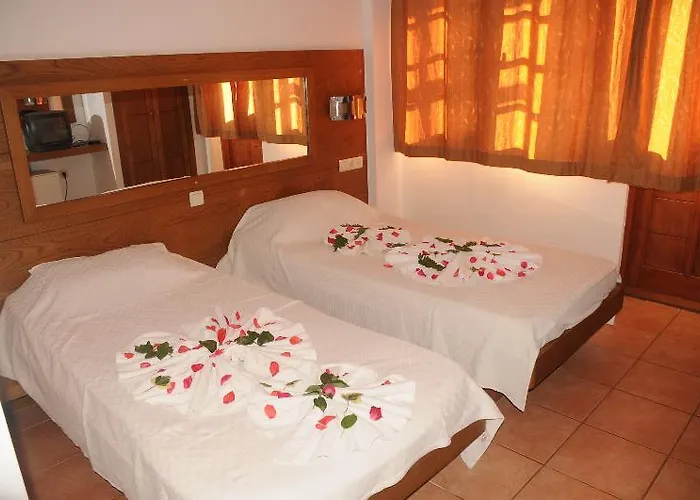 Club Pink Palace 3*