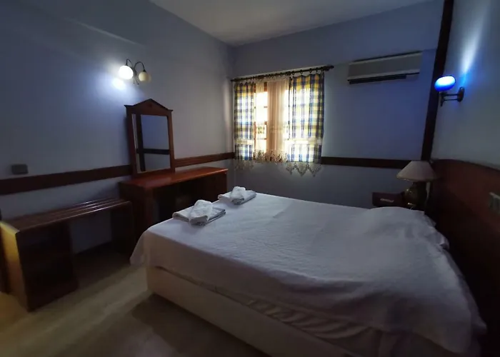 Club Pink Palace Hotell 3*