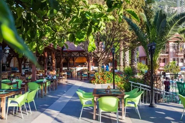 Hotell Club Pink Palace 3*